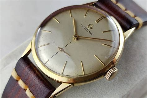 sell old watches|who buys old wrist watches.